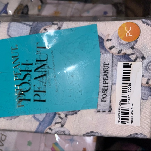 POSH PEANUT💄LITTLE MERMAID🧜🏼♀️UNICORN Beauty Salon & Isabela PATOO SEE🎁PICS - Picture 7 of 16